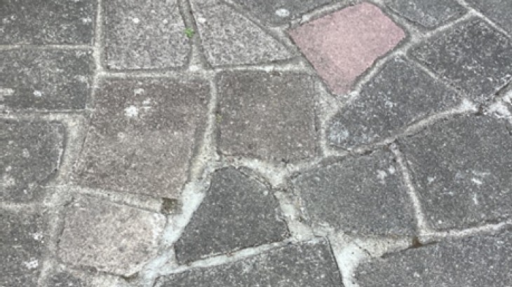 Crazy paving reinstatement